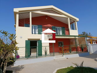 Façade