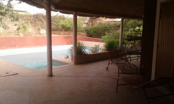 Piscine et terrasse