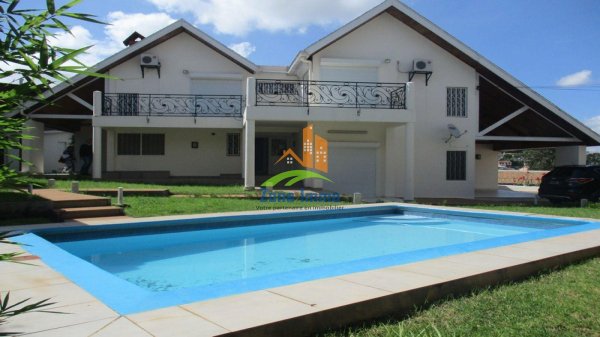 Location Villa étage F5 piscine Ivandry Antananarivo Madagascar
