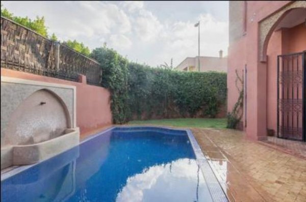 Location Luxueuse villa côté quick targa Marrakech Maroc