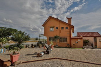 Location VILLA AMBOHIBAO AMBOHIJANAHARY!! Antananarivo Madagascar