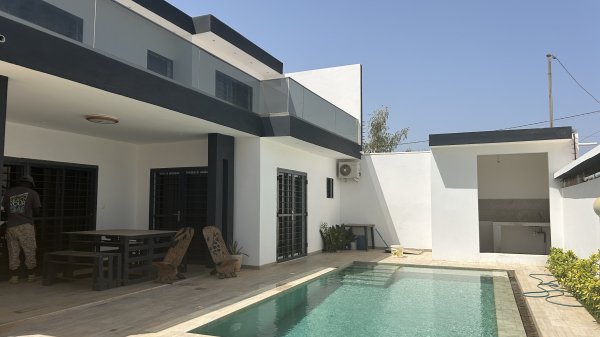 Annonce location Somone Belle villa 4 chambres piscine Sénégal