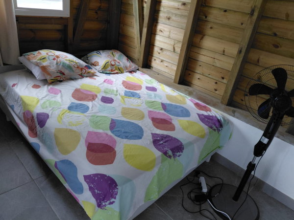 Bungalow blanc de Frégate en Location saisonnière.