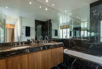 Vente luxueux penthouse vue mer dans prestigieux quartier carre d&#039;or Monaco