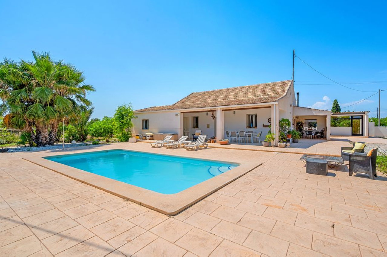 Finca équestre porche de la mer