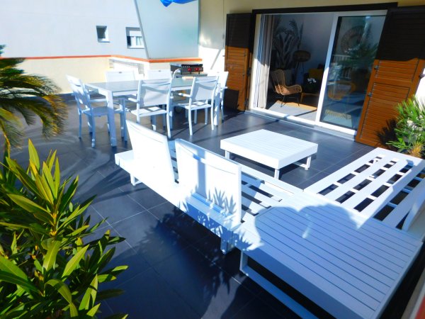 A-220 Appartement près plage belle terrasse parking vues mer Salatar Rosas