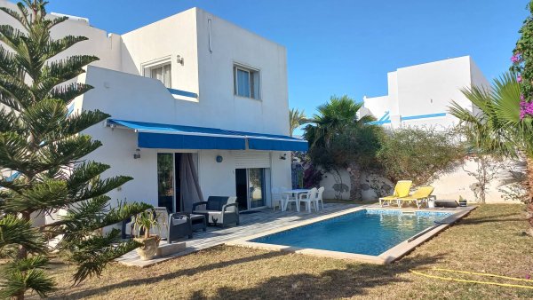 Location Jolie villa 3 chambres piscine proche Marina Djerba Tunisie