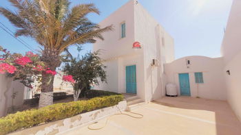 Annonce Vente villa piscine titrée Djerba Midoun ZU Tunisie