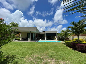 Vente BELLE VILLA 1 TERRAIN PROCHE GRAND-BAIE ILE MAURICE Baie