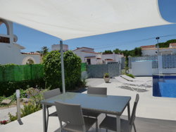 terrasse et piscine