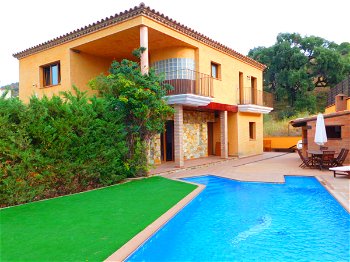Annonce Vente Moderne maison piscine garage Palau Saverdera Roses Espagne