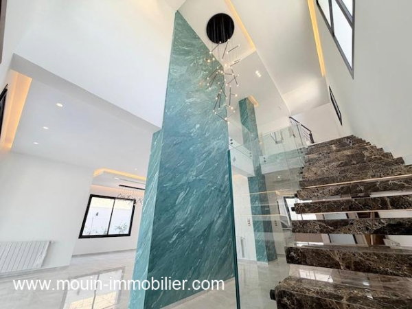 Villa avec piscine S+5 à vendre à Hammamet Nord