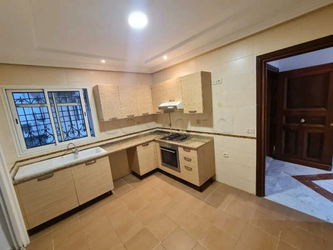 Location 1 s+3 haut standing cité enasser 2 Tunis Tunisie