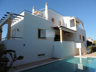 Vente Villa 5 chambres, Armaç&amp;atilde o Pera Vilamoura Portugal