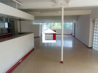 Annonce location LOCAL 150M2 ROUTE ANALAMAHITSY Antananarivo Madagascar