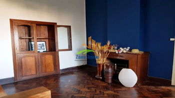 Location Maison étage F6 traditionnel Faravohitra Madagascar