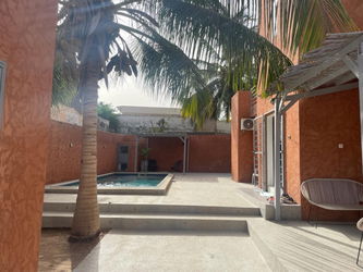 Saly Niakh Niakhal 1 proprièté comprenant 2 appartements 400 m plage