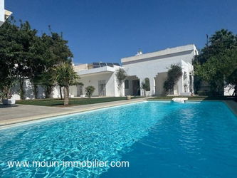 PISCINE ET JARDIN