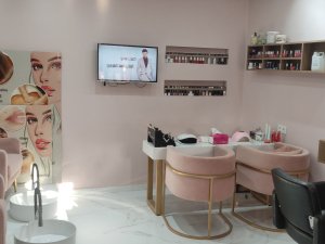 Salon de beauty bien &amp;eacute;quip&amp;eacute; &amp;agrave; louer a marrakech