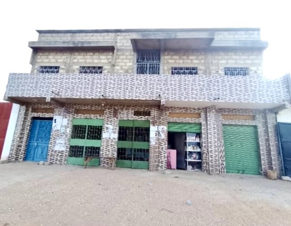 Vente bâtiment commercial gandigal M'Bour Sénégal