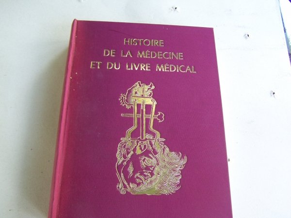 Histoire médecine livre médicale Lande-de-Fronsac Gironde