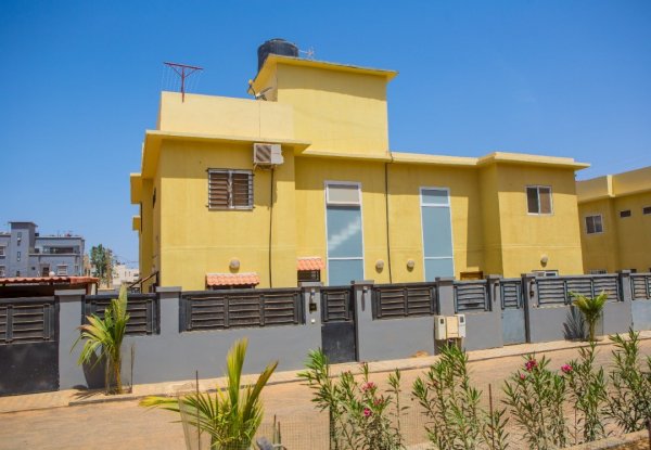 Vente Villas neuves TF aux Almadies 2 dans meilleure cité Sénégal Dakar