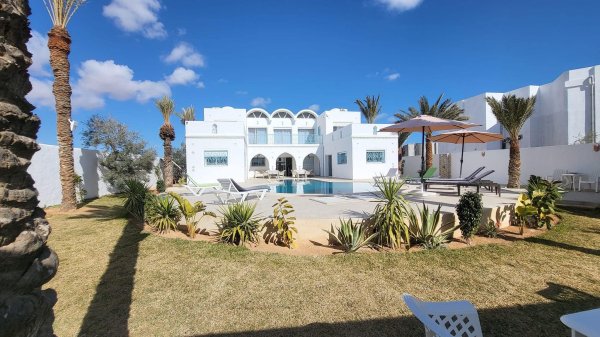 villa location piscine houche djerbien Djerba Tunisie