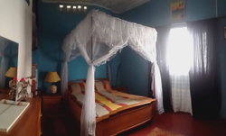 1ère chambre vue d'ensemble
