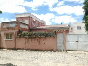 Vente belle maison mandrimena iavoloha Antananarivo Madagascar