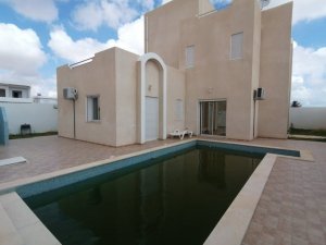 Location villa piscine annuelle Djerba Tunisie