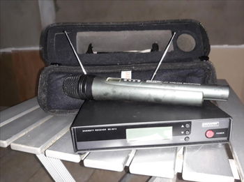 MICRO MAIN UHF Rosas Espagne