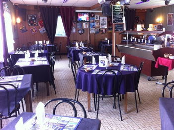 Bail commercial fonds bar restaurant 861m2 possibilité acquisition des murs