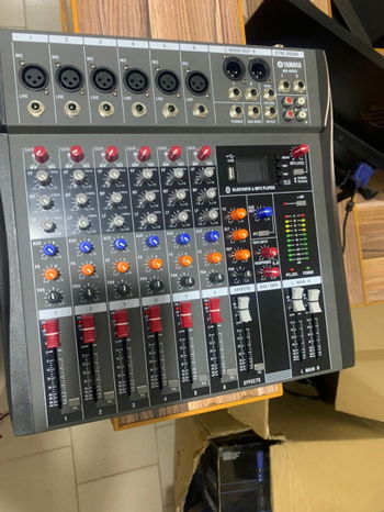 DES TABLES MIXAGE MARQUE YAMAHA DISPONIBLE Dakar S&eacute;n&eacute;gal