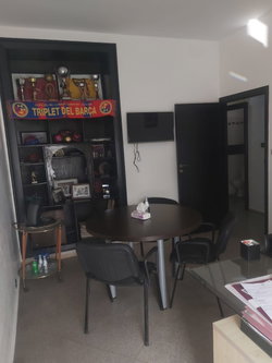 bureau 1