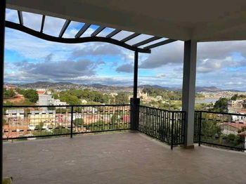 Location 1 appartement vide Antananarivo Madagascar