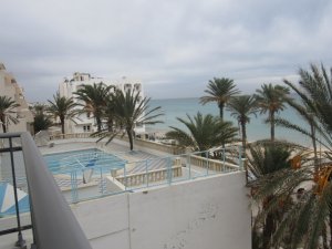 Vente s +4 standing pieds ds l&#039;eau h sousse Tunisie