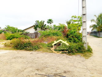 Vente BEAU TERRAIN QUARTIER RESIDENTIEL ROUTE SECONDAIRE /A/1710 Madagascar