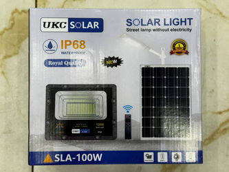 projecteur solaire 100w