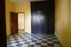 Villa à vendre à yene