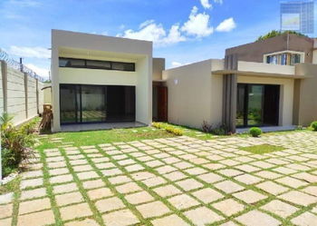 Vente CHIC VILLA NEUVE F4 MANDROSOA IVATO 0 Antananarivo Madagascar