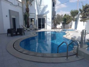 Location Maison 2 chambres piscine Tezdaine proche plage Sidi Yati Djerba