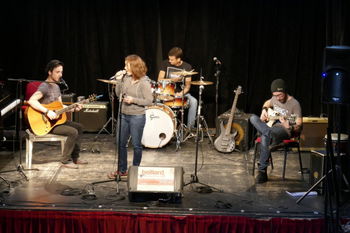 Cours guitare tous niveaux dans val d&#039;oise Mériel