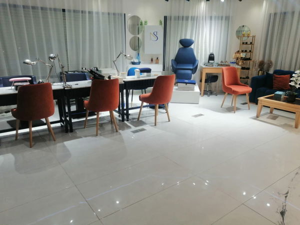 reception et coté onglorie