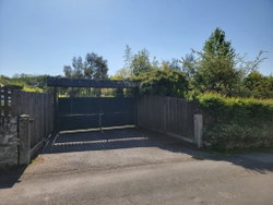 Entrée fermée par portail