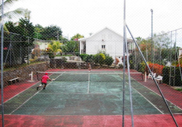 Terrain de tennis