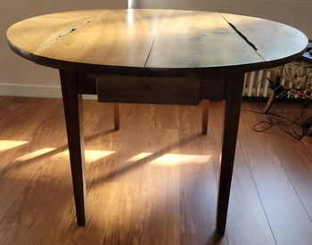 Table ancienne