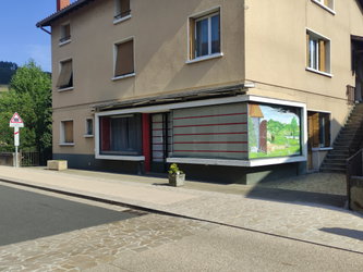 Devanture entrée par la porte principale de la boutique