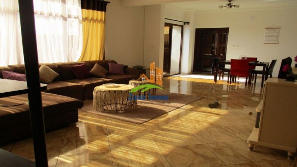 Location Bel appartement T4 meublé ou vide usage mixte Isoraka Madagascar