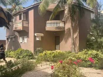 Vente Villa 4 chambres pieds dans l&#039;eau Saly Niakhniahal Sénégal