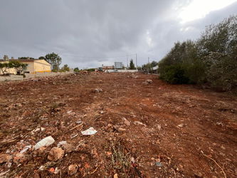 2100 m2 constructible